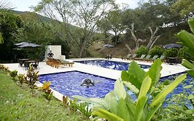Tres Lagos Hotel